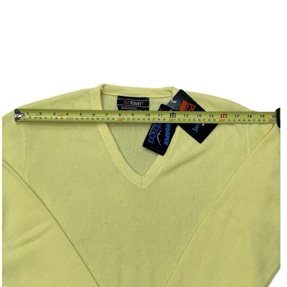 NWT Vintage Jantzen Yellow Sweater Size S Small V-Neck 90s 80s Pullover NEW USA - Picture 7 of 9